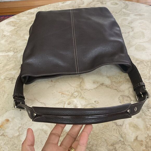 Tignanello Brown Leather Hobo Shoulder Bag - Picture 5 of 14